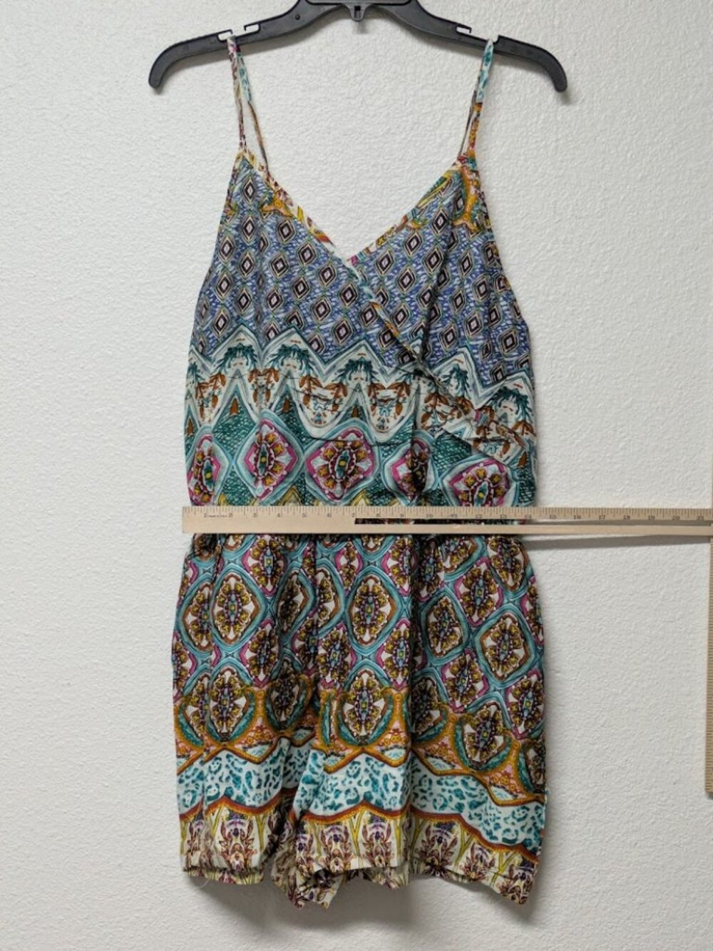 Women's Sleeveless V-Neck Faux Wrap Multicolor Geometric Pattern Romper